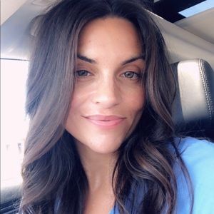 Meet your Posher, Kendra